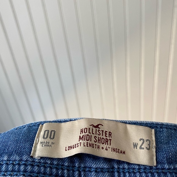 Hollister Shorts - Picture 2 of 2